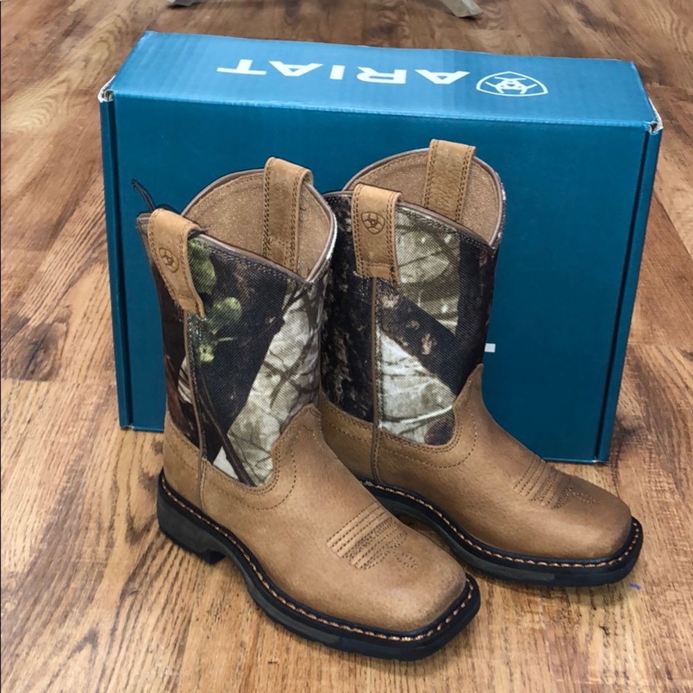 Ariat square toe boots